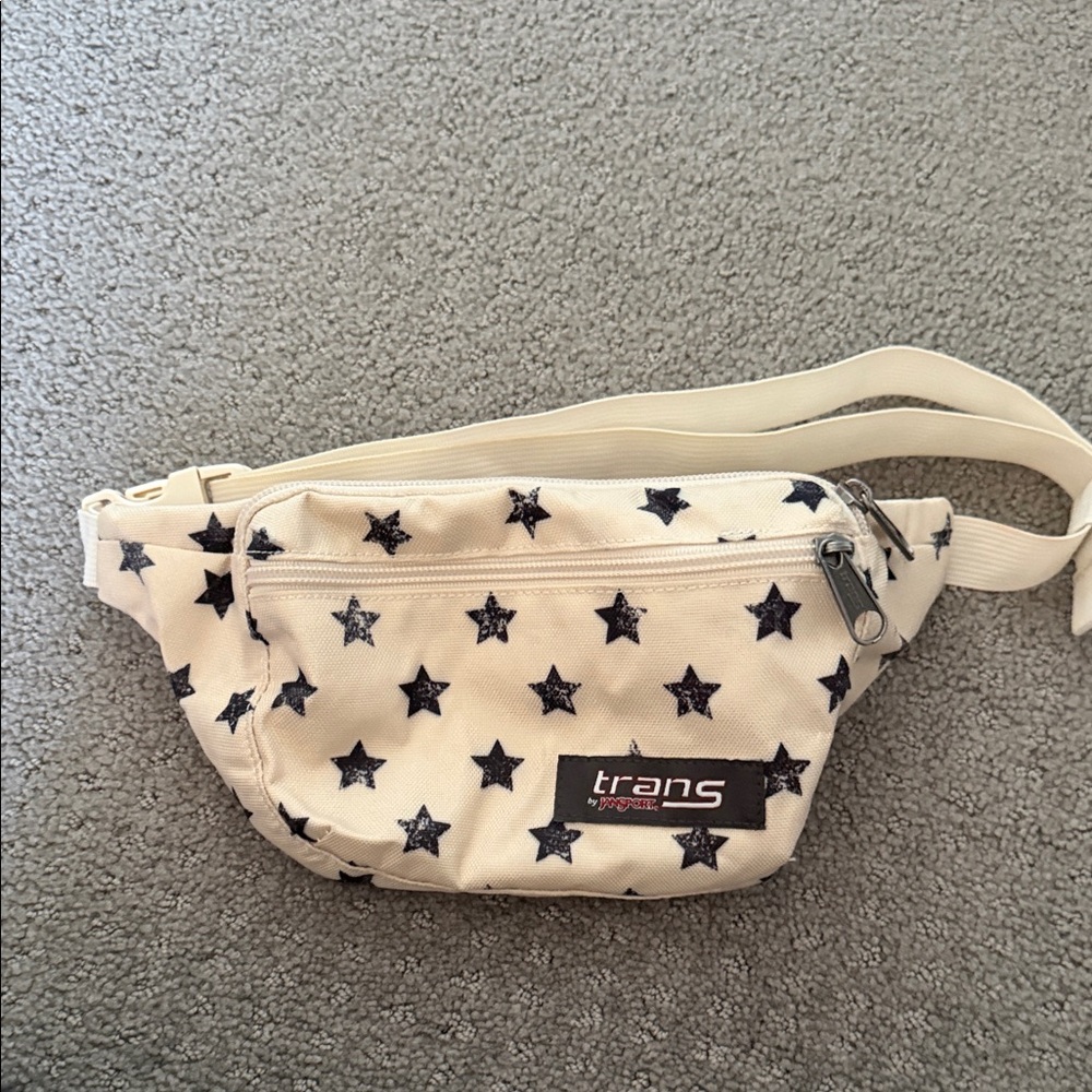 NWOT Jansport Cream and Black Star Clutch